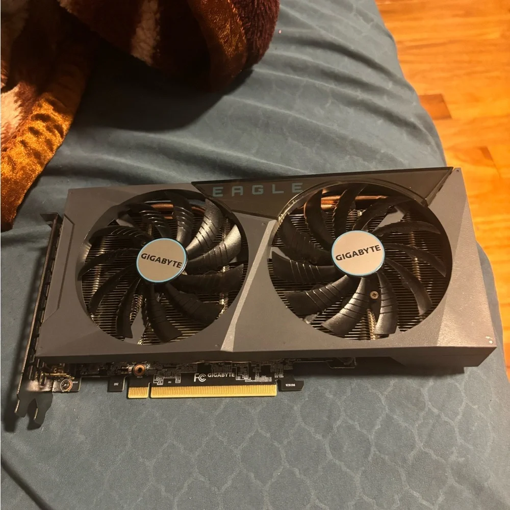 GIGABYTE Eagle GeForce RTX Graphics Card - Black and Blue